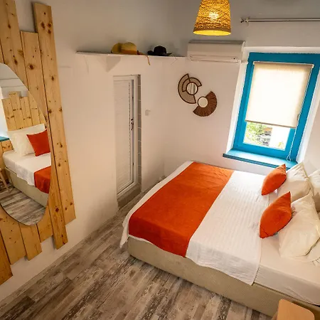 Munch House Hotel *